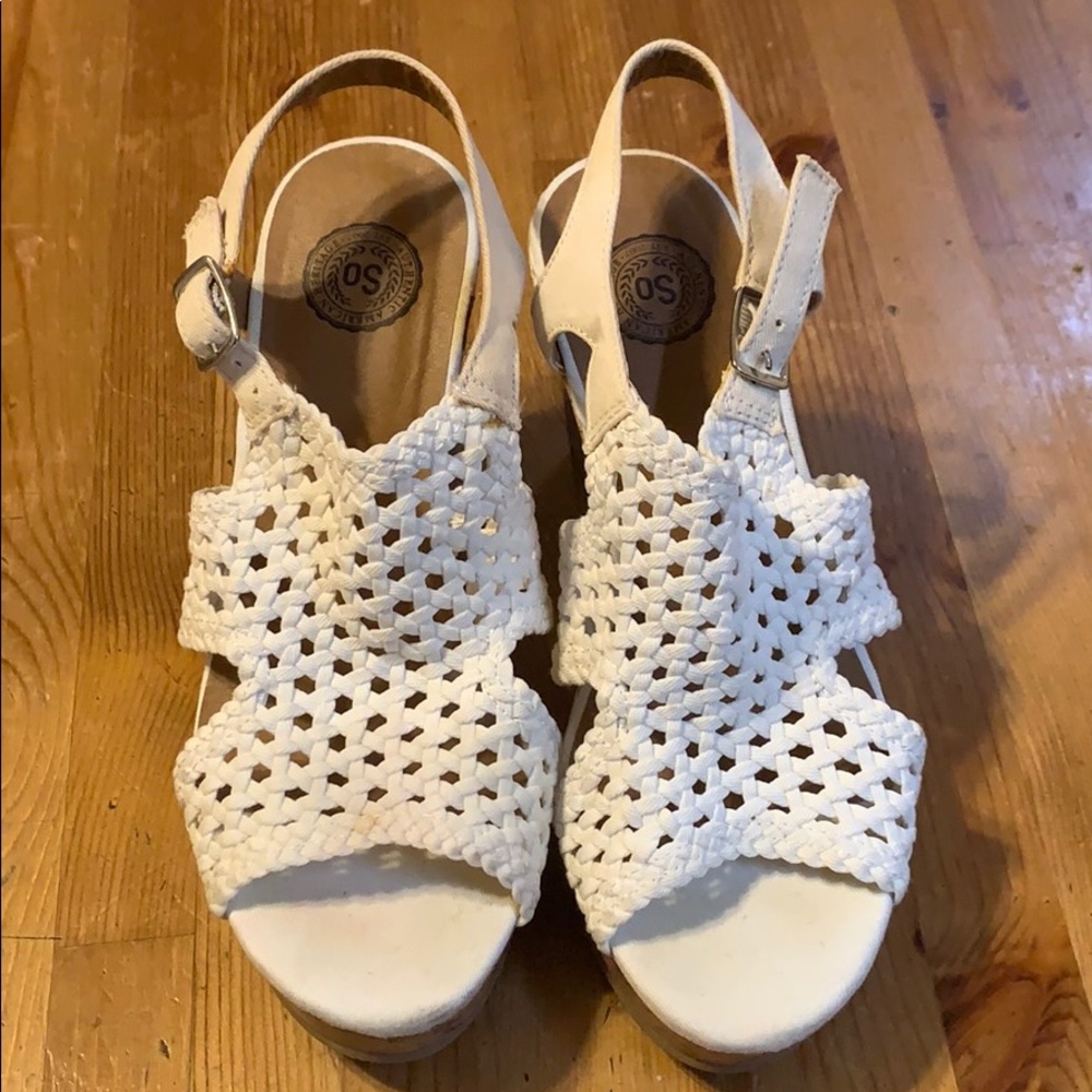 Women’s shoes